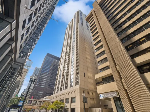 200 N Dearborn St Unit 4407, Chicago, IL 60601