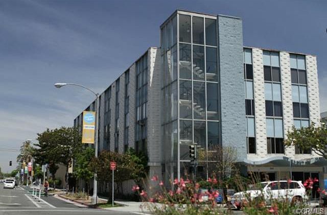 1st image of 250 Linden Ave Unit 305