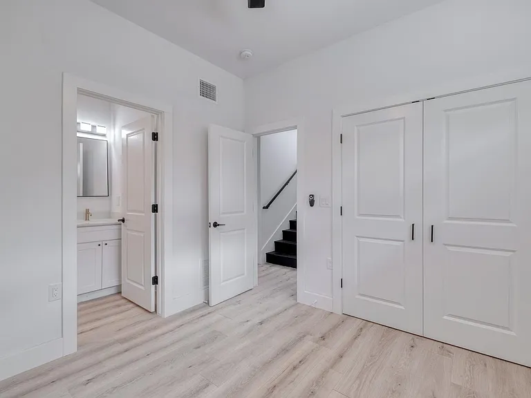 5211 Rob Scott St — Photo 20