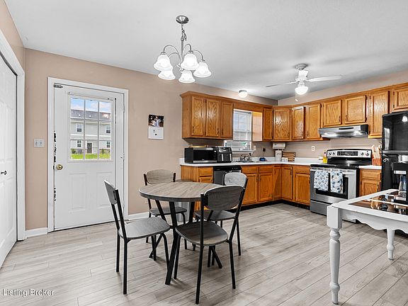 4th image of 124 Alek Ave