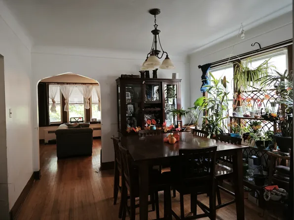 1935 Wenonah Ave, Berwyn, IL 60402