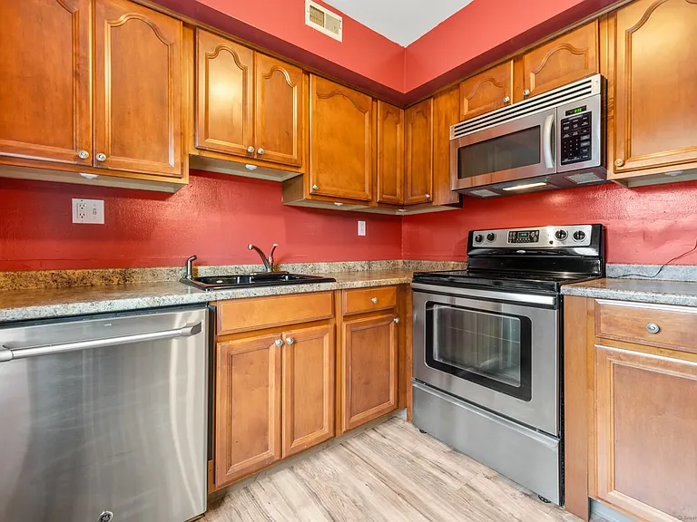 28 Candlewood Dr — Photo 10