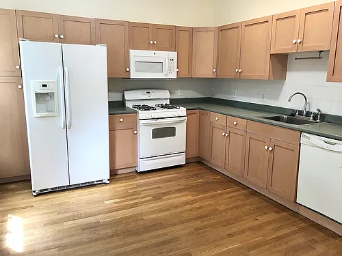 14 Schiller St #1 Photo 1