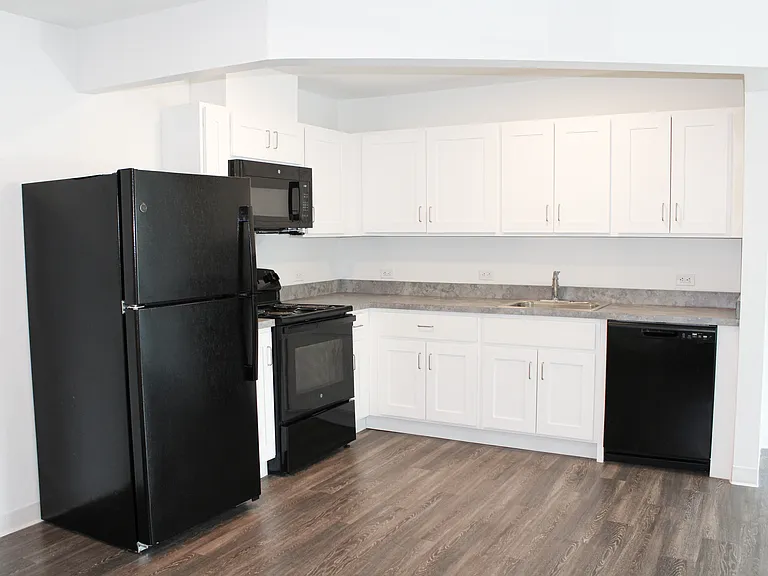 Point and Ravine Apartments — Photo 6