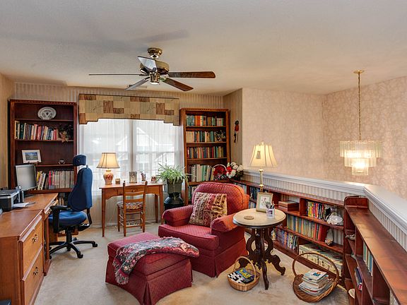 3rd image of 23362 Brookwood Cir