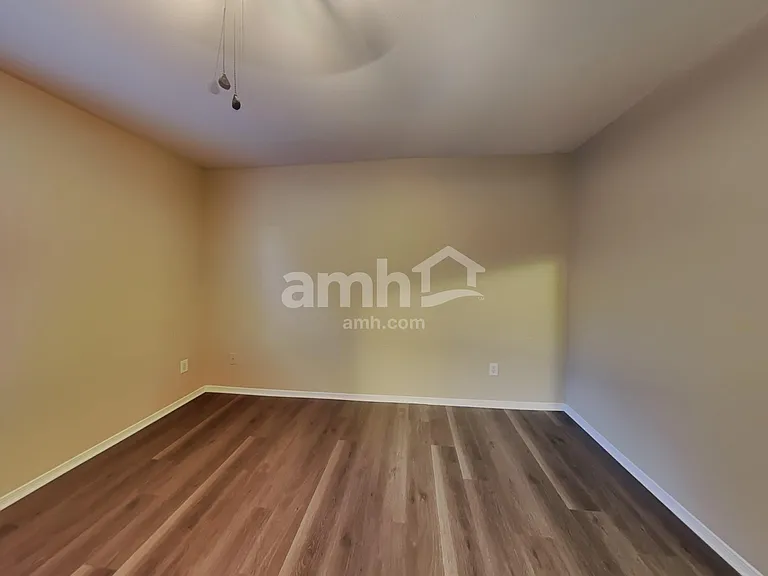 1717 Cabarrus Crossing Dr — Photo 13