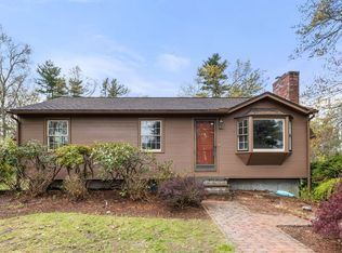 33 Pine Ridge Dr, Oxford, MA 01540