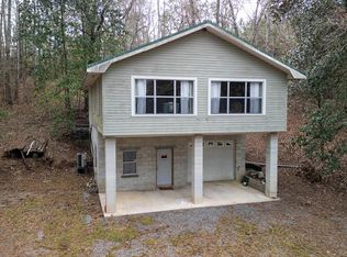 1380 Landing Rd, Baxley, GA 31513