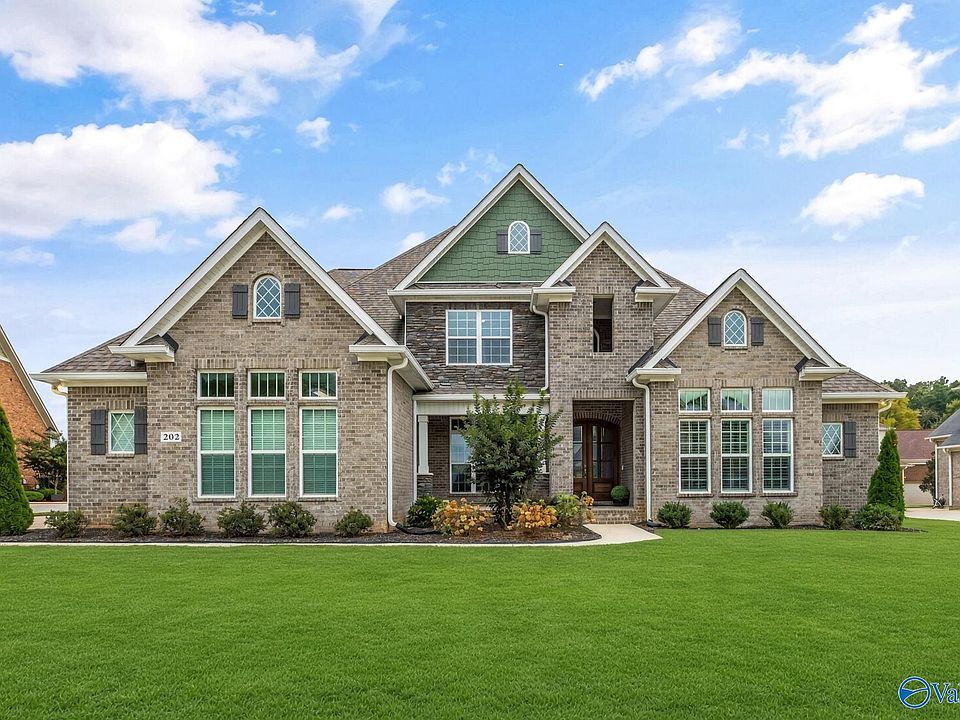 1st image of 202 Hawks Crest Dr NW