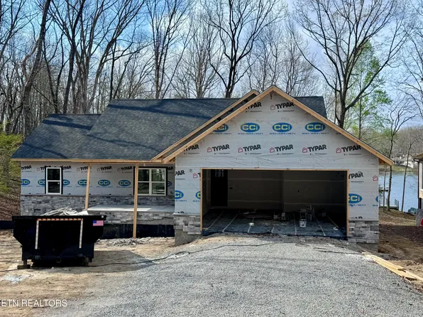 203 Dublin Ln, Fairfield Glade, TN 38558