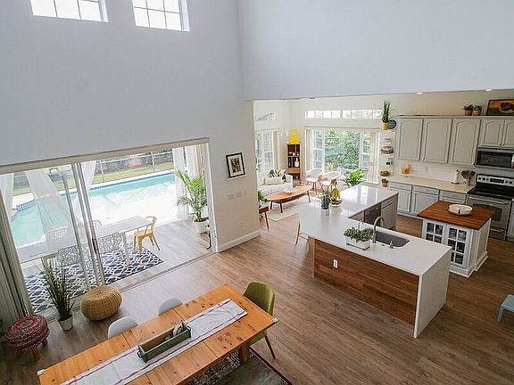 3rd image of 1667 Astor Farms Pl