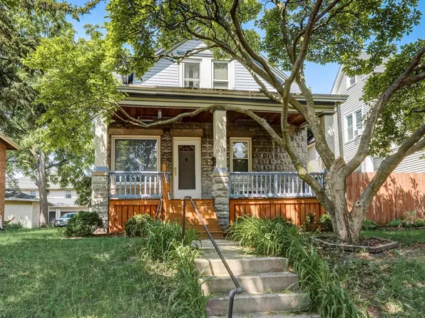 1565 South 74th STREET, West Allis, WI 53214
