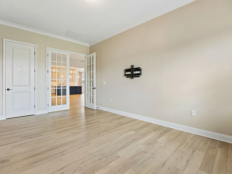 351 Sawgrass Dr — Photo 17