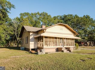 209 Mathews St, Barnesville, GA 30204