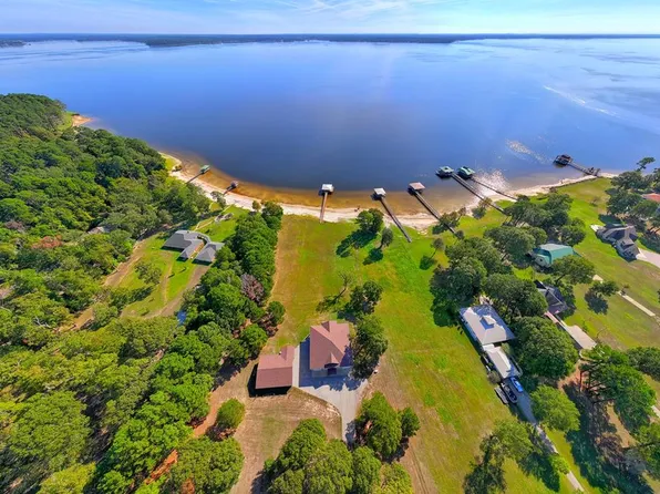 125 Sunrise Ln, Hemphill, TX 75948