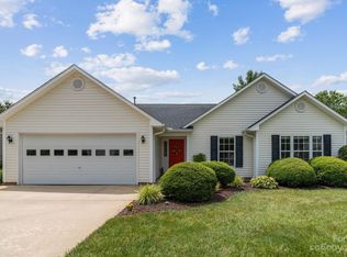 54 English Oak Rd, Fletcher, NC 28732