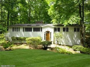 424 Cognewaugh Rd, Cos Cob, CT 06807