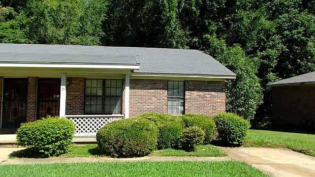 1st image of 75 Rushwood Dr