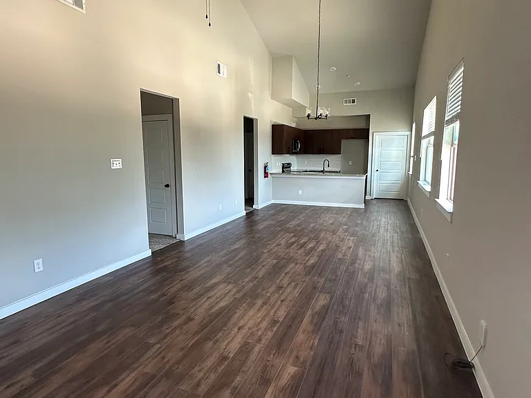 742 Fallow Dr — Photo 7