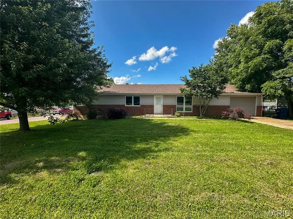 1204 W 3rd St, Salem, MO 65560
