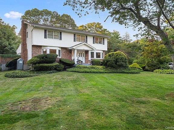 2nd image of 461 Wolf Hill Road