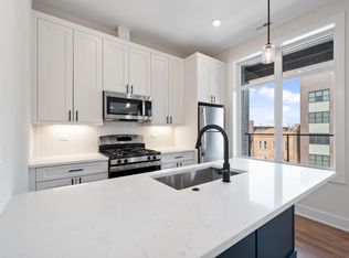 1839 W Irving Park Rd #3F, Chicago, IL 60613