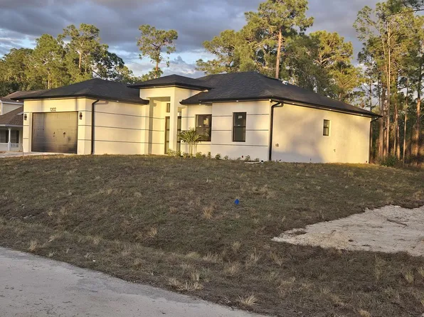 1202 Wellington Ave, Lehigh Acres, FL 33972