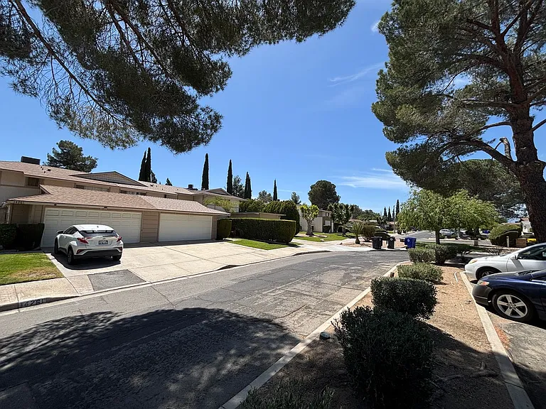14257 E Sage St — Photo 27