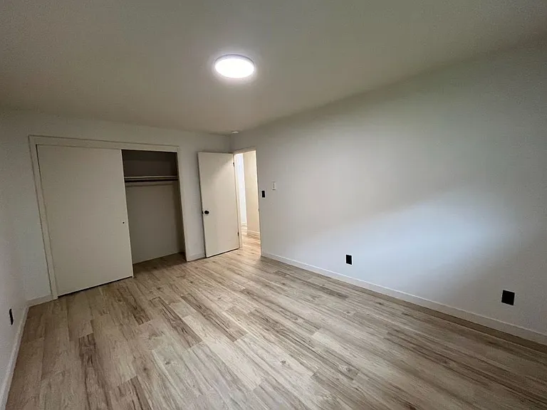 900 Liberty St #2 — Photo 13
