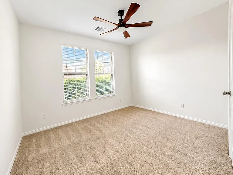 31307 Black Forest Xing — Photo 2