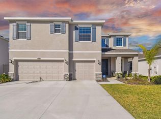 1093 Bering Rd, Wesley Chapel, FL 33543