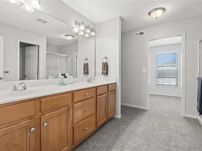 10357 Edith Ave — Photo 4