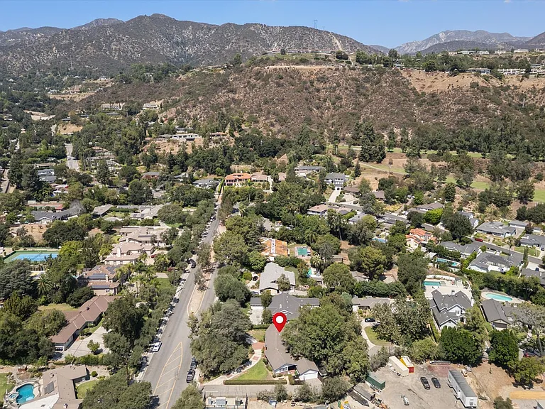 5040 Gould Ave — Photo 40