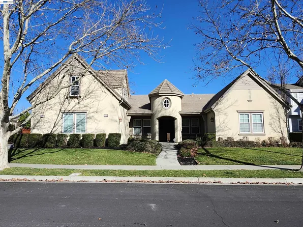 1203 Laguna Creek Ln, Pleasanton, CA 94566