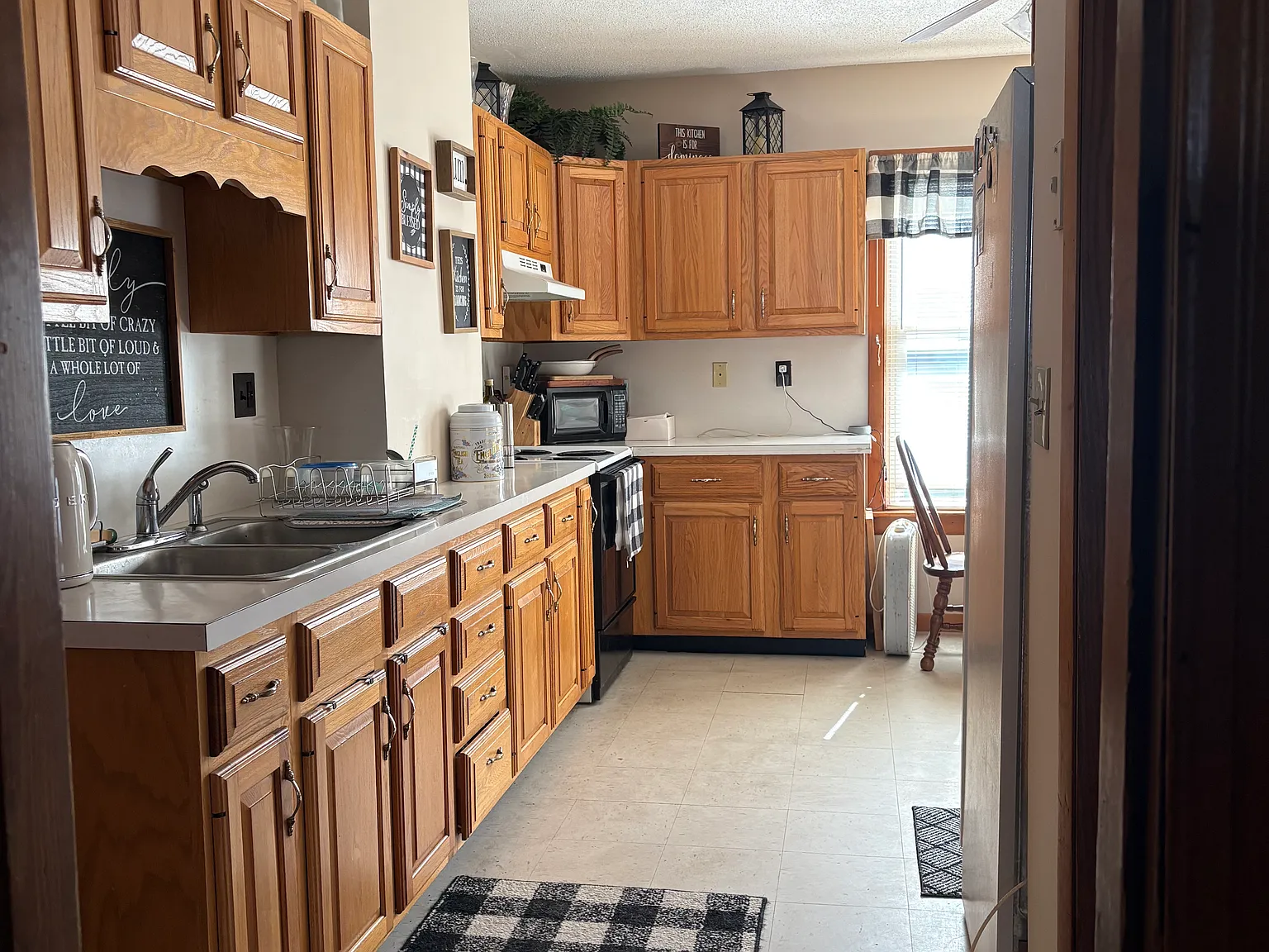 3 bed, 1800 sqft, $2,100 — Photo 4
