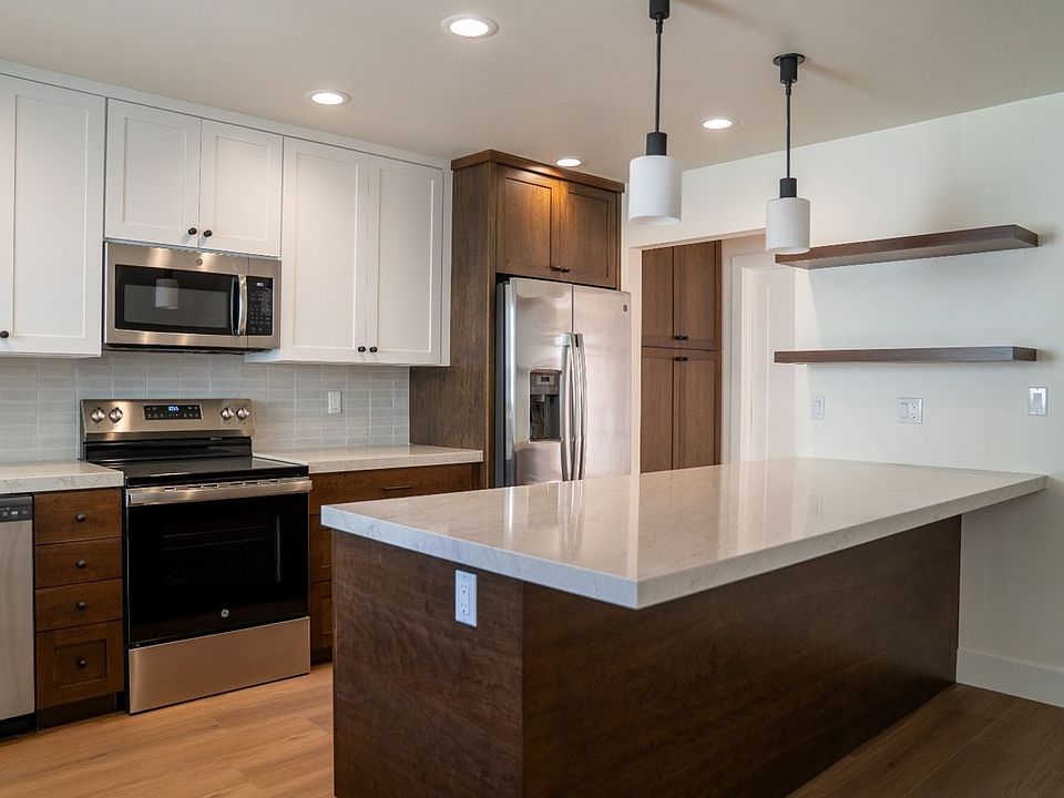 1st image of 6206 Caminito Araya