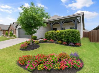 1345 Queens Brook Ln, Fort Worth, TX 76140