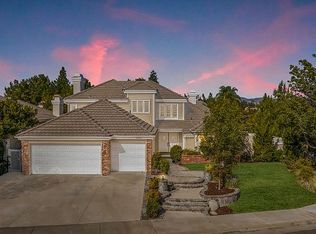 26215 Park View Rd, Santa Clarita, CA 91355