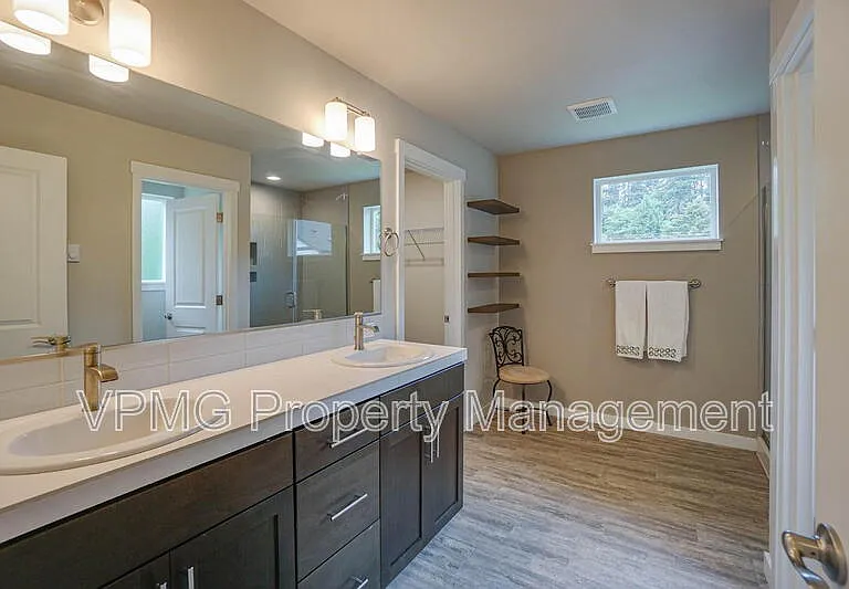 2904 NE 161st Ct — Photo 32