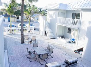 705 1st St APT 4, Indian Rocks Beach, FL 33785