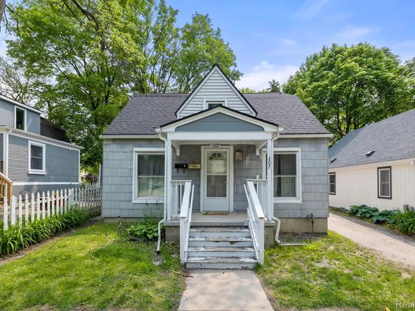 207 S 7th St, Ann Arbor, MI 48103