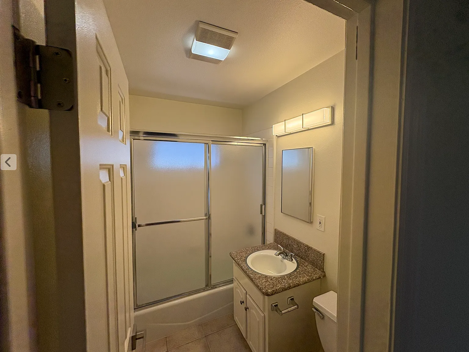 3 bed, $1,450 — Photo 4