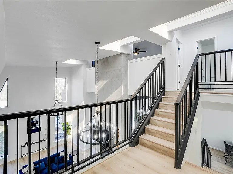 211 Goodson Way — Photo 34
