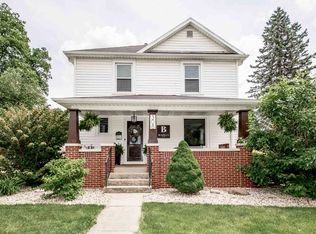 308 N Main St, Columbia City, IN