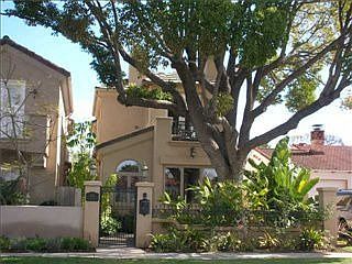 2nd image of 215 S Coronado St