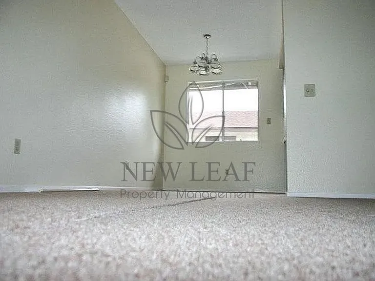 3054 Gladstone St #4 — Photo 14