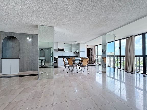 5th image of 4300 Waialae Ave APT B905