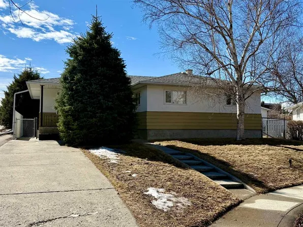 151 N Fielding Dr SE, Calgary, AB T2H 1H3