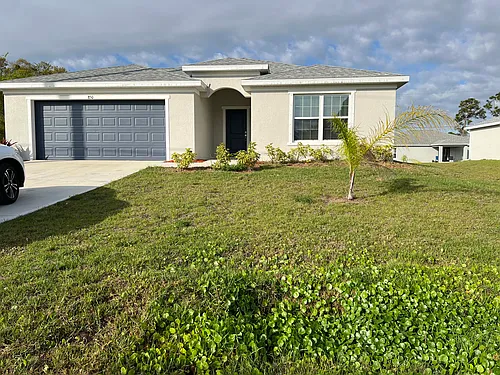 850 San Filippo Dr SE Photo 1
