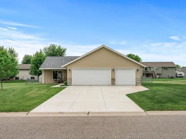 235 Field Crest Blvd NE, Cokato, MN 55321